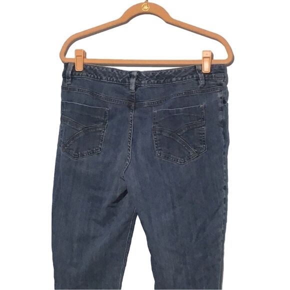 A.N.A. Modern Fit Women's Blue Ankle Jeans - Picture 7 of 11